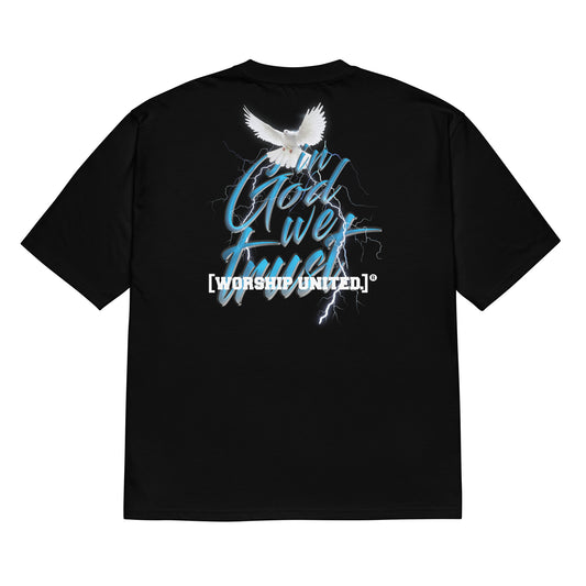 Camiseta unisex oversize gruesa “EN DIOS CONFIAMOS”